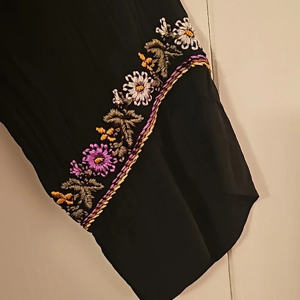 Black Johnny Was Dress - Picture 3 of 7